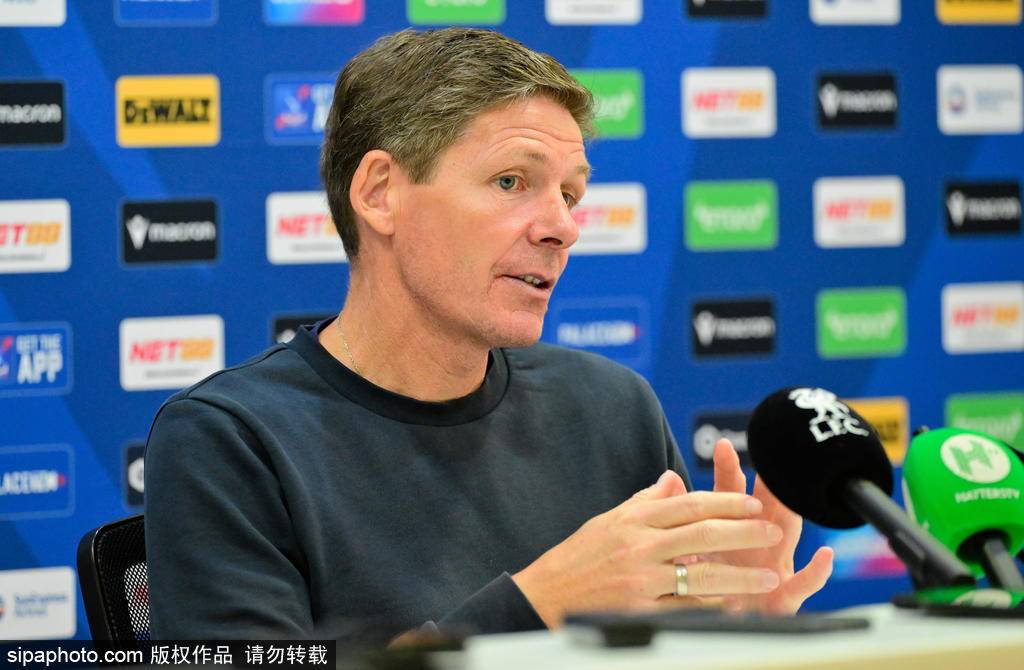 格拉斯纳回应与曼联的传闻：以中立且完全放松的态度看待